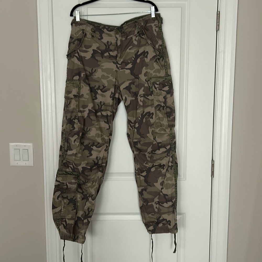Abercrombie Cargo Camo Pants